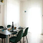 Apartman Golden Dream